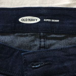 Old Navy Super Skinny Jean in 10T